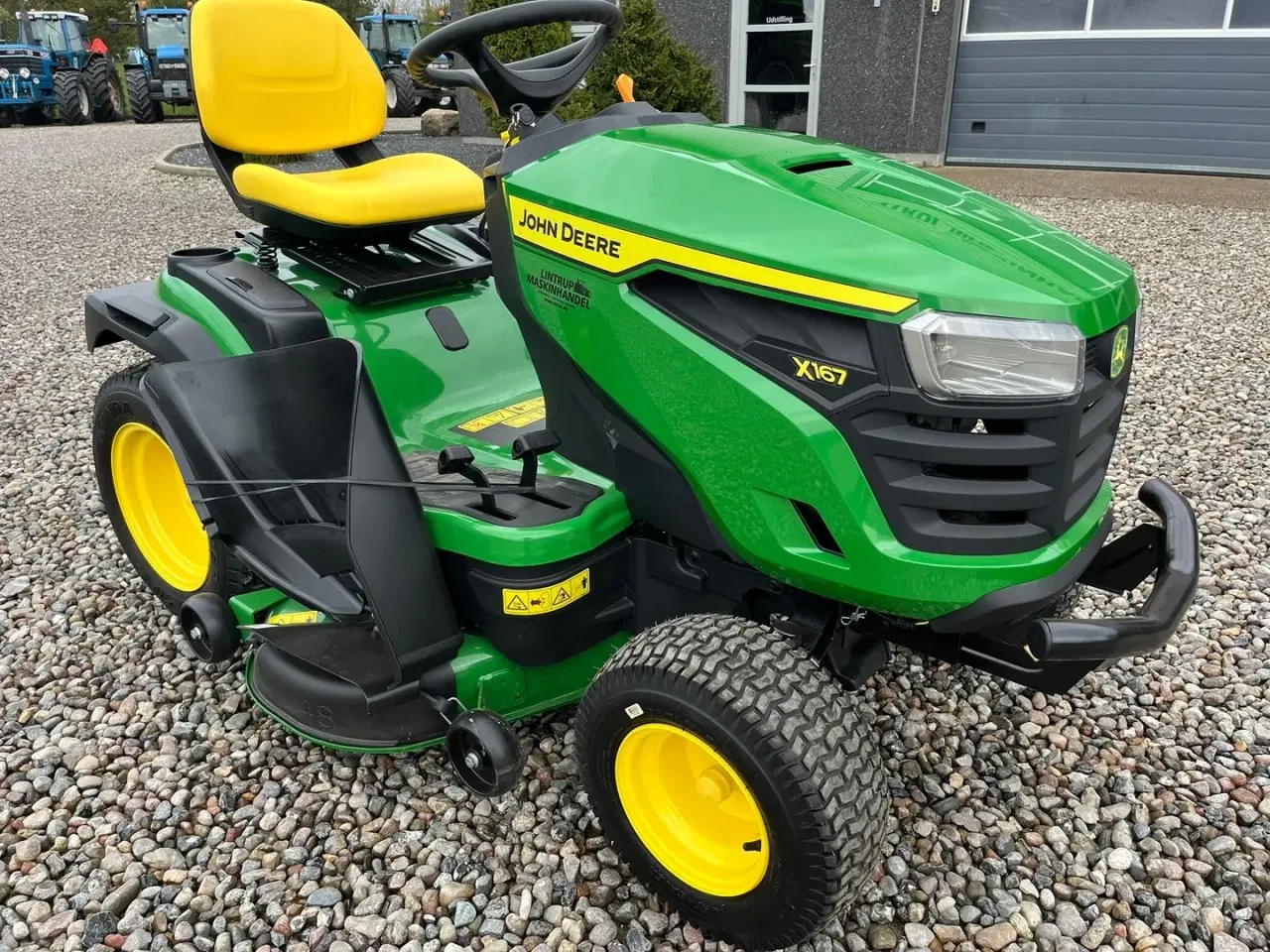 Billede 14 - John Deere X167 2cylinderet motor og med 48tommer klipperbord og for kofanger