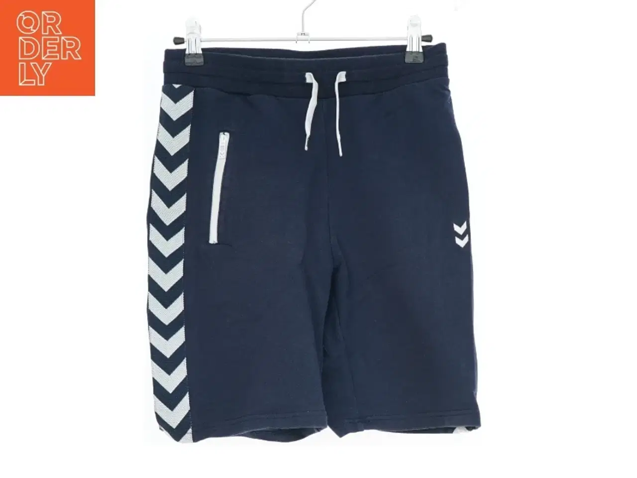 Billede 1 - Mørkeblå shorts fra Hummel (str. 152)