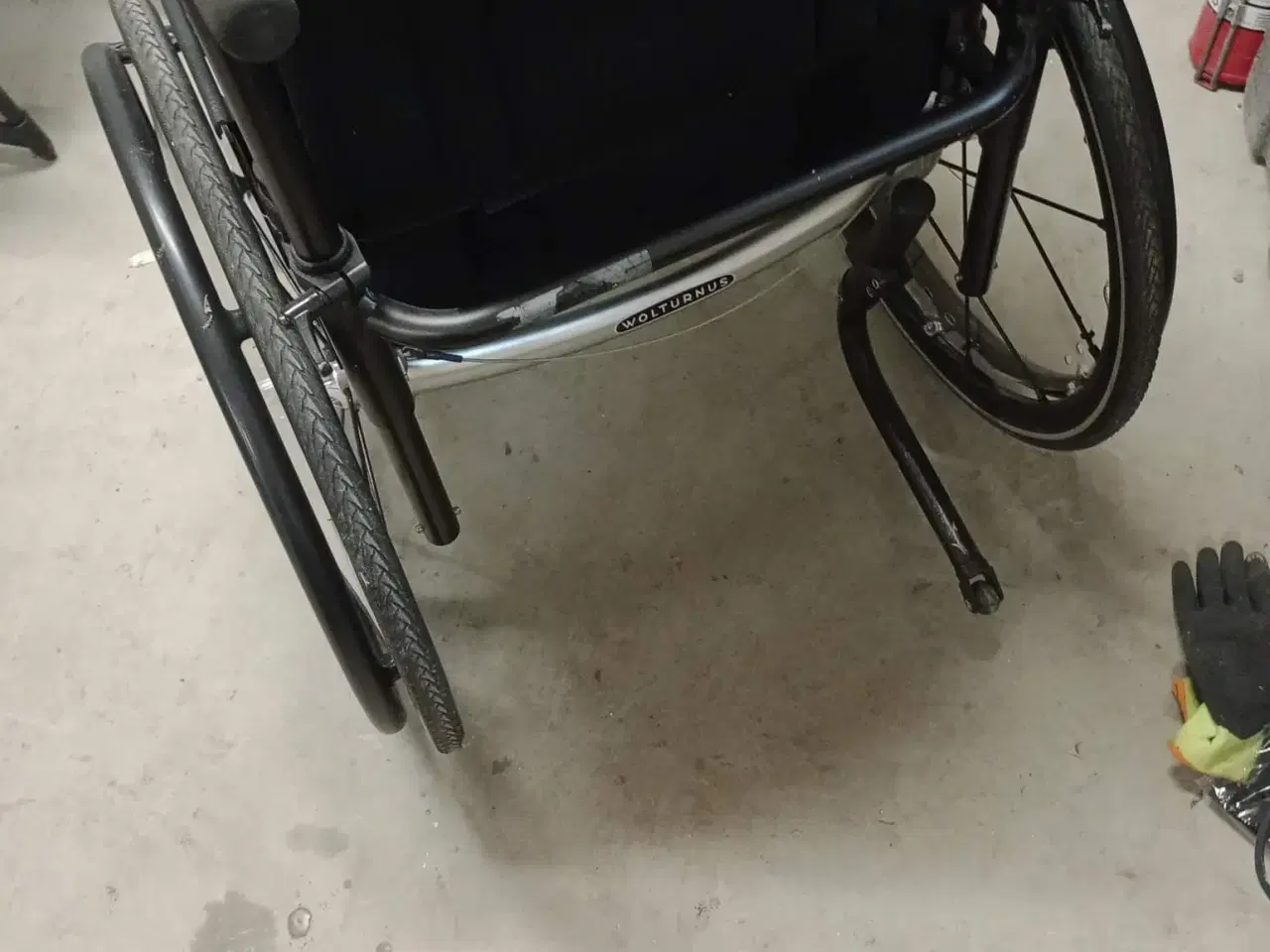 Billede 4 - Wolturnus W5 letvægts kørestol. 