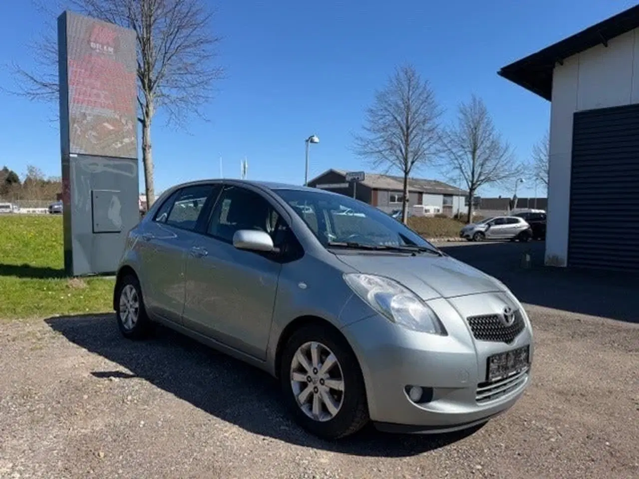 Billede 1 - Toyota Yaris 1,3 Luna