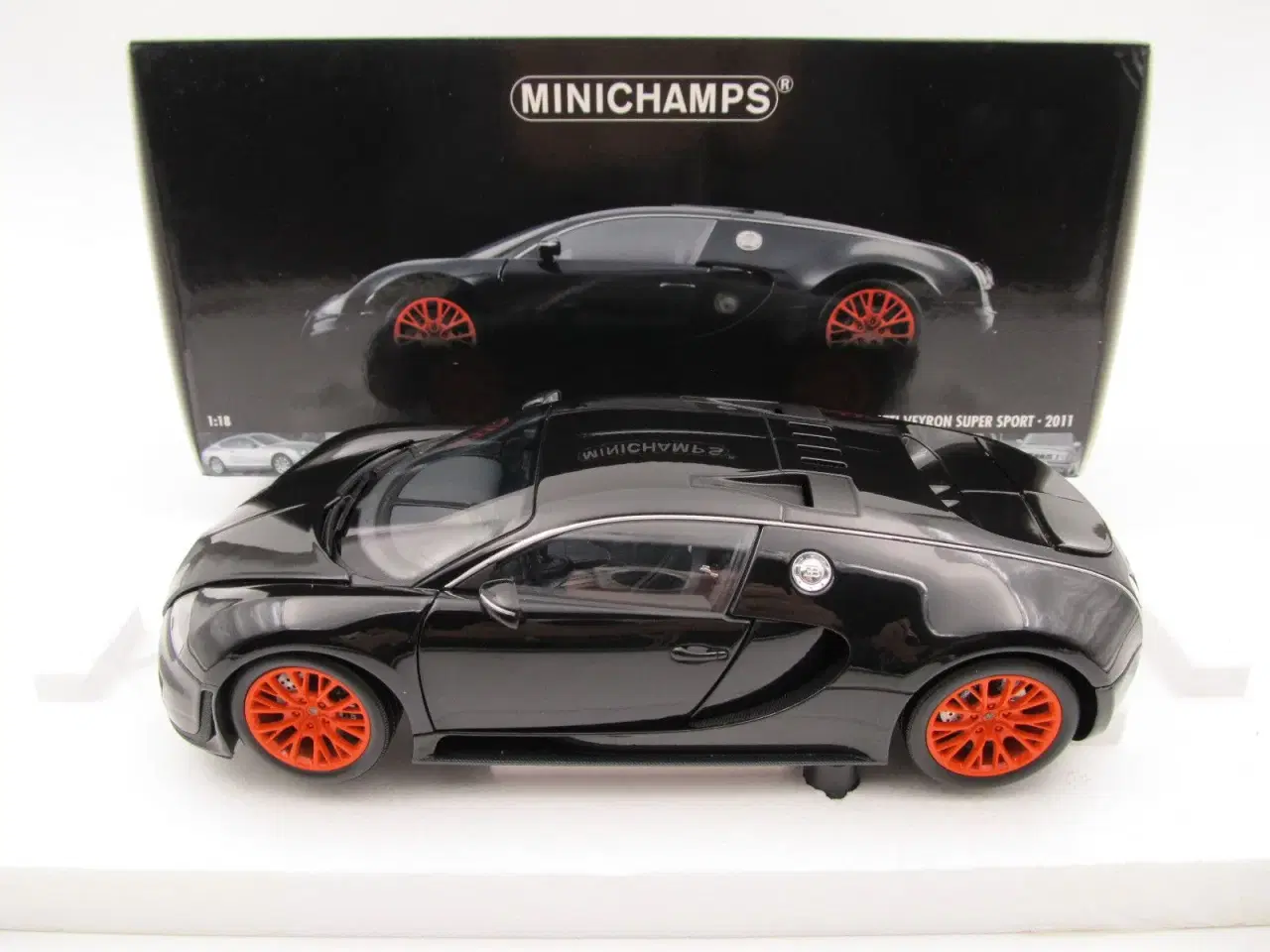 Billede 1 - 2011 Bugatti Veyron Super Sport 1:18 Minichamps