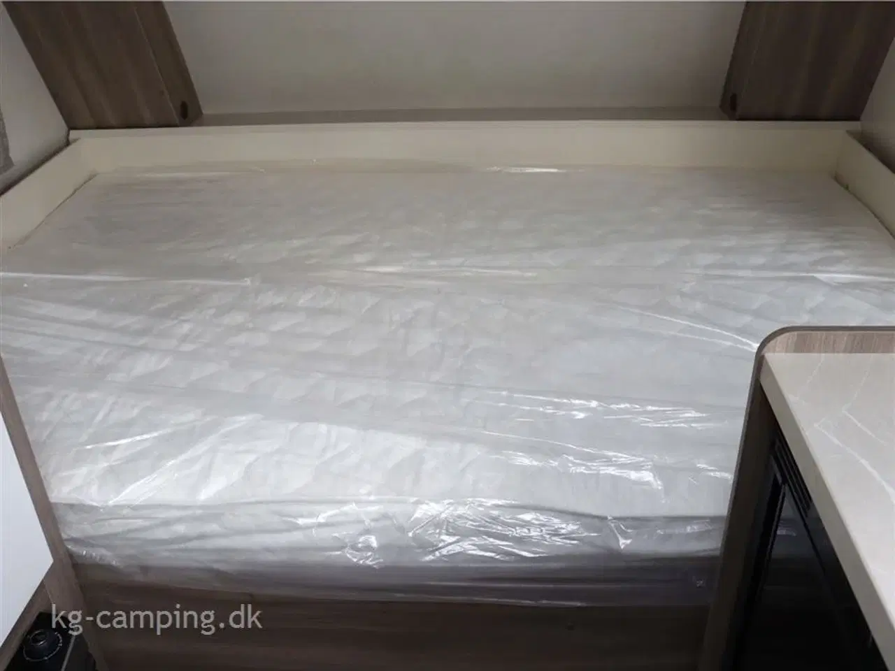 Billede 3 - 2023 - Hobby On Tour 390 SF   EFTERÅRSTILBUD nu nedsat med kr. 18.182,- | Let lille kørevogn - Kan opvejes til 1500 kg.