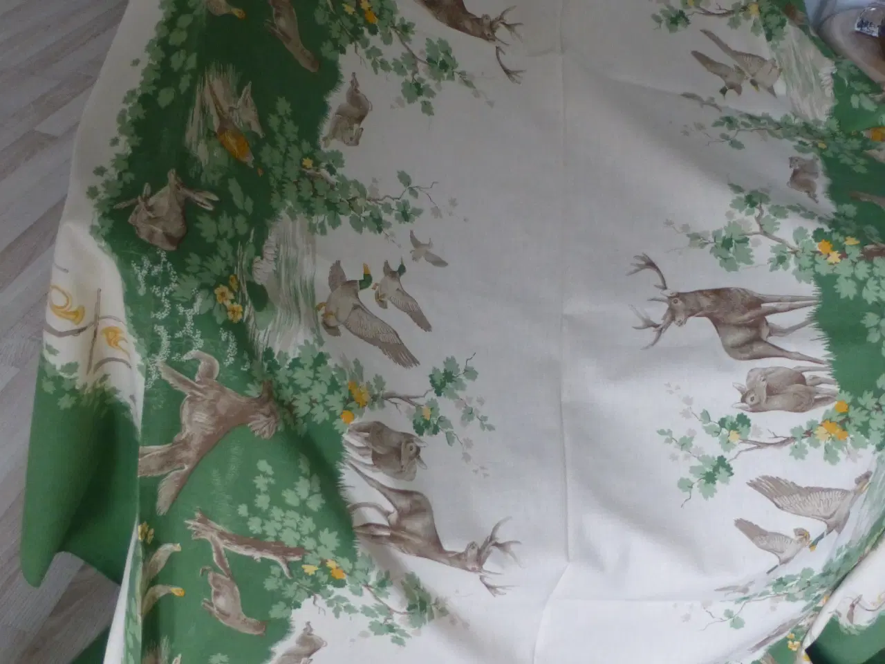 Billede 1 - Jagtdug Brugt 1 gang Str 210+140