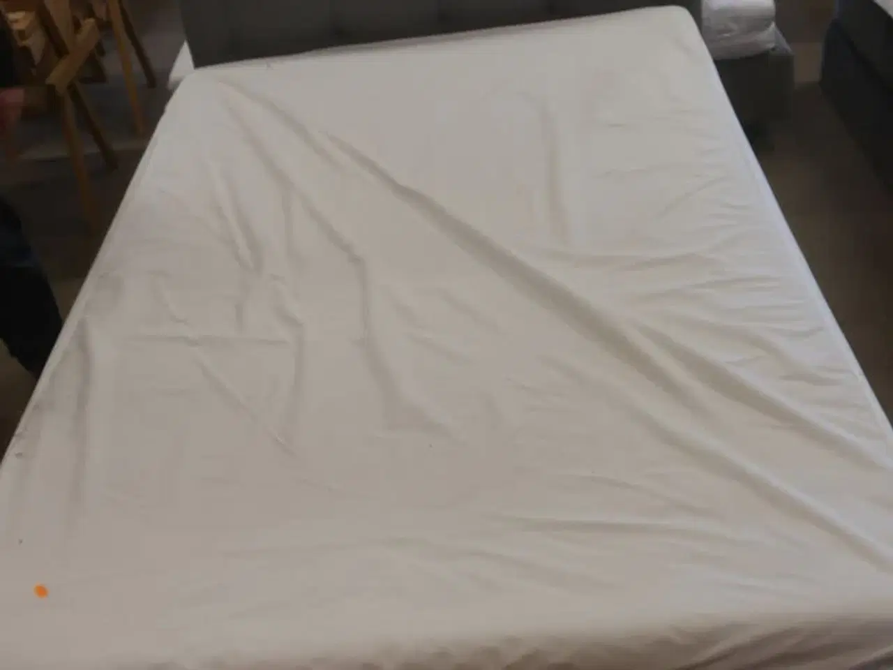 Billede 3 - Seng + Gavl  IKEA "GRUSNARV"