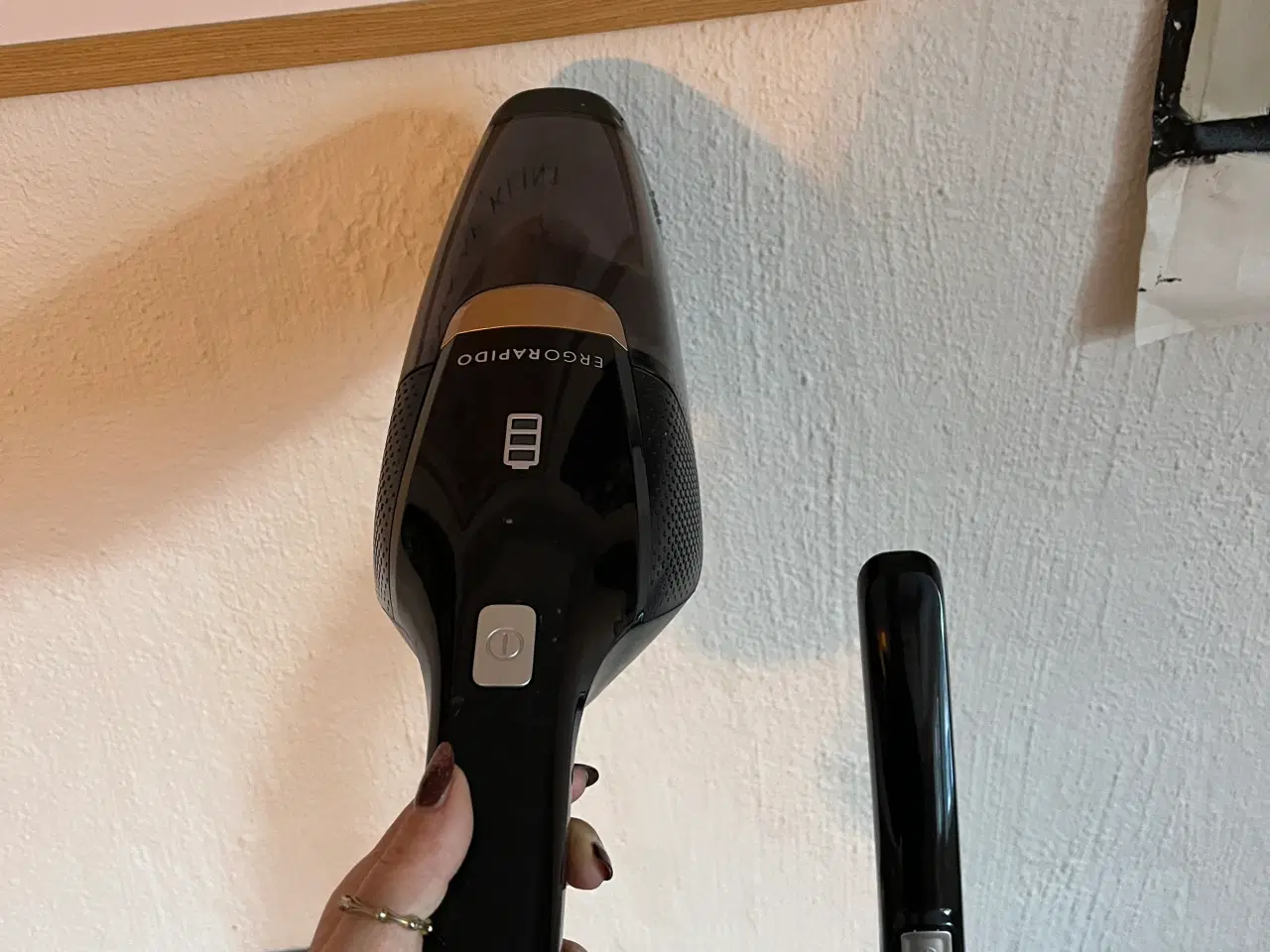 Billede 3 - Electrolux håndholdt støvsuger inkl håndstøvsuger