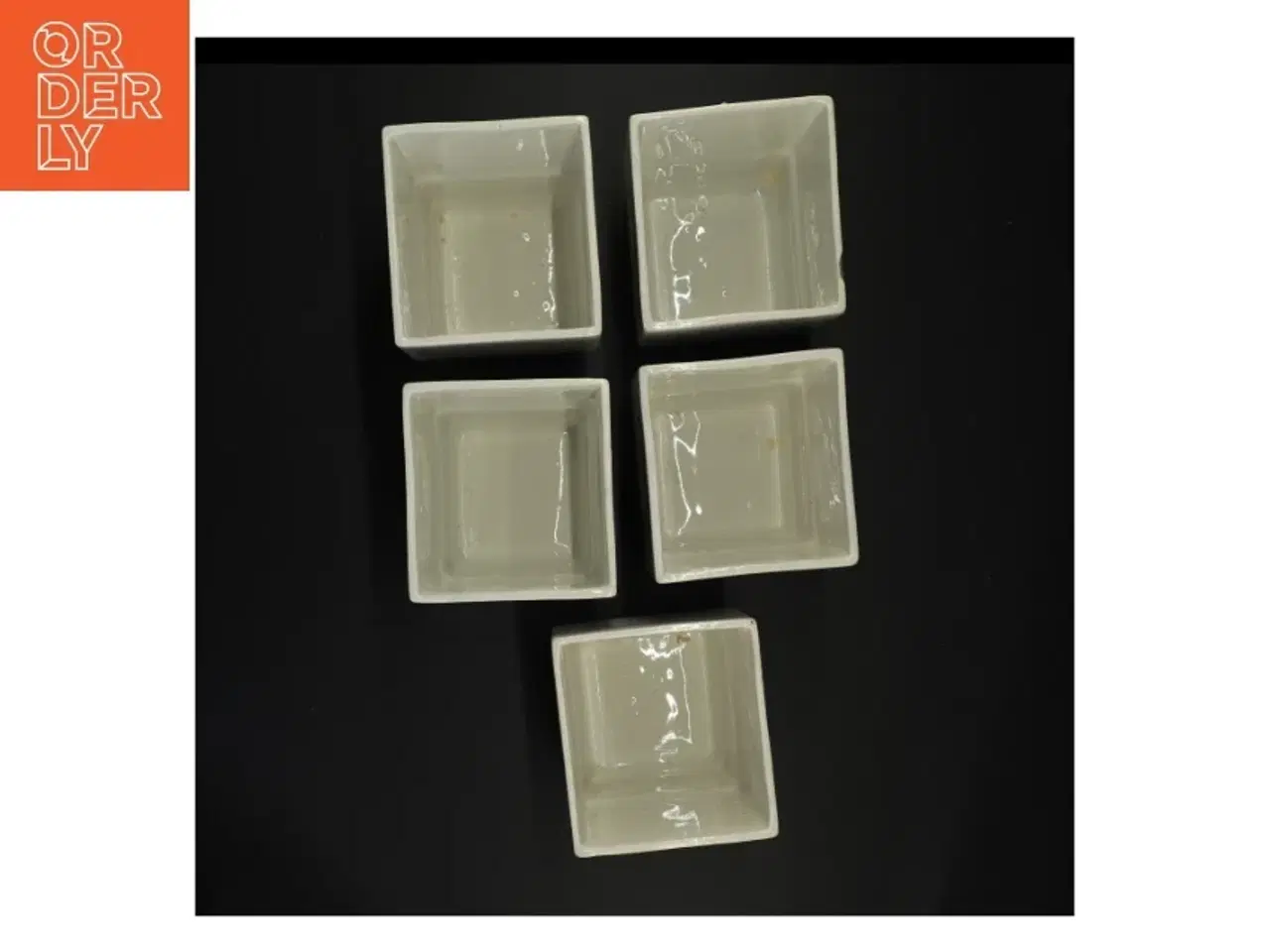 Billede 11 - Porcelæn krydderiglas (str.15 x 9,5 cm og 8 x 5,5 cm)