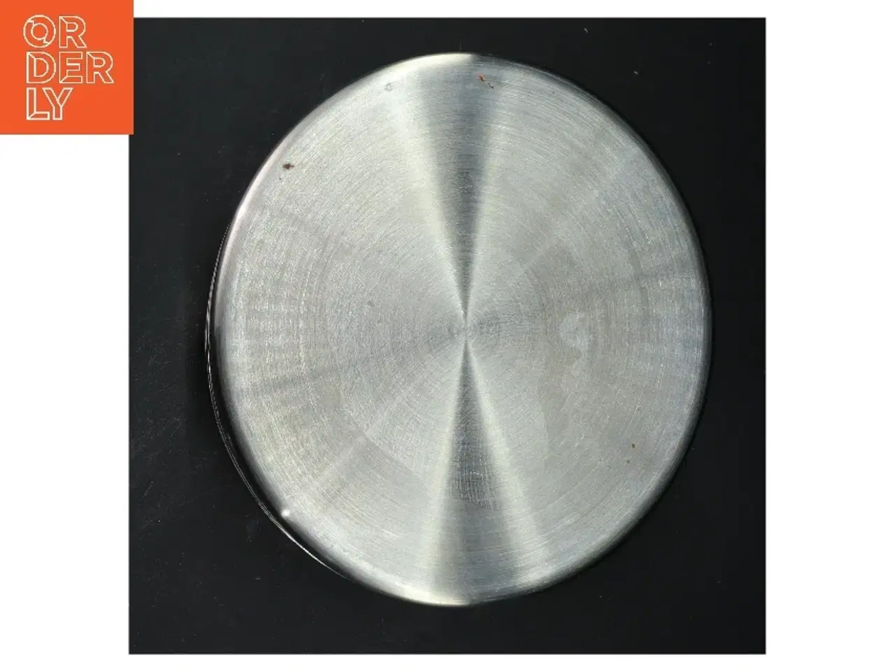 Billede 2 - Rund dekorativ skål i metal (str. Ø 18,5 cm)