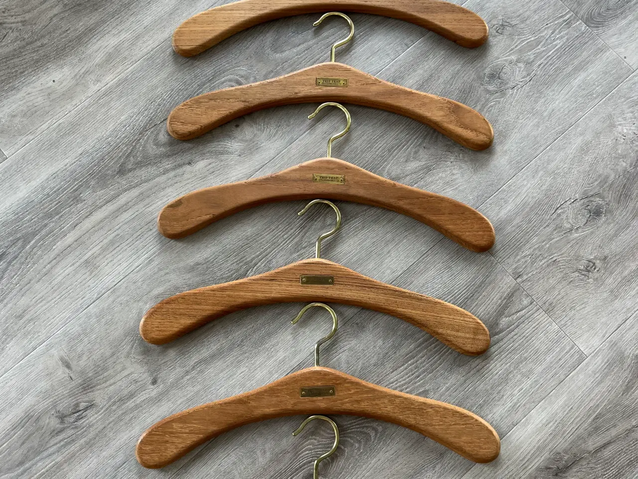 Billede 1 - 7 stk Trip Trap bøjler i teak/messing krog