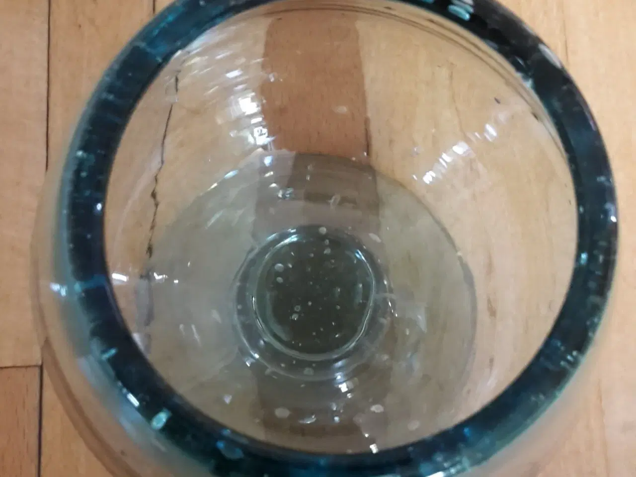 Billede 3 - glas med bobler i