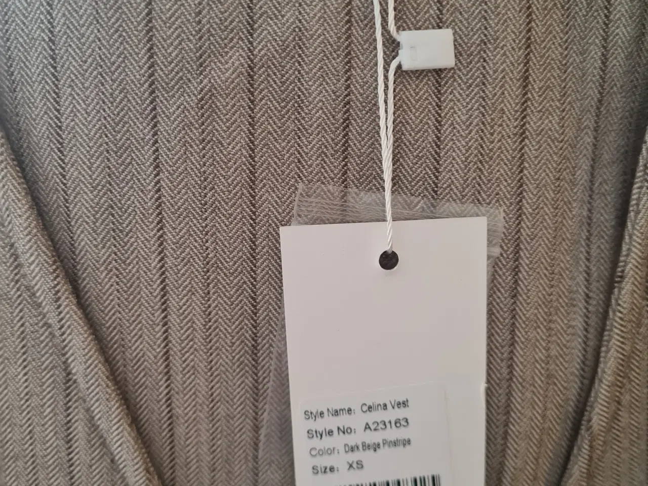 Billede 5 - Ny vest str XS 34 fra Bi IC