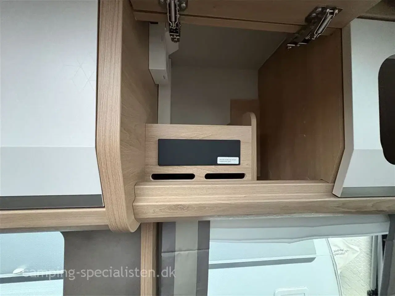 Billede 12 - 2023 - Knaus Südwind 540 UE "60 Years Celebration"   Knaus Südvind 540  model 2023 kan nu ses hos Camping-Specialisten.dk