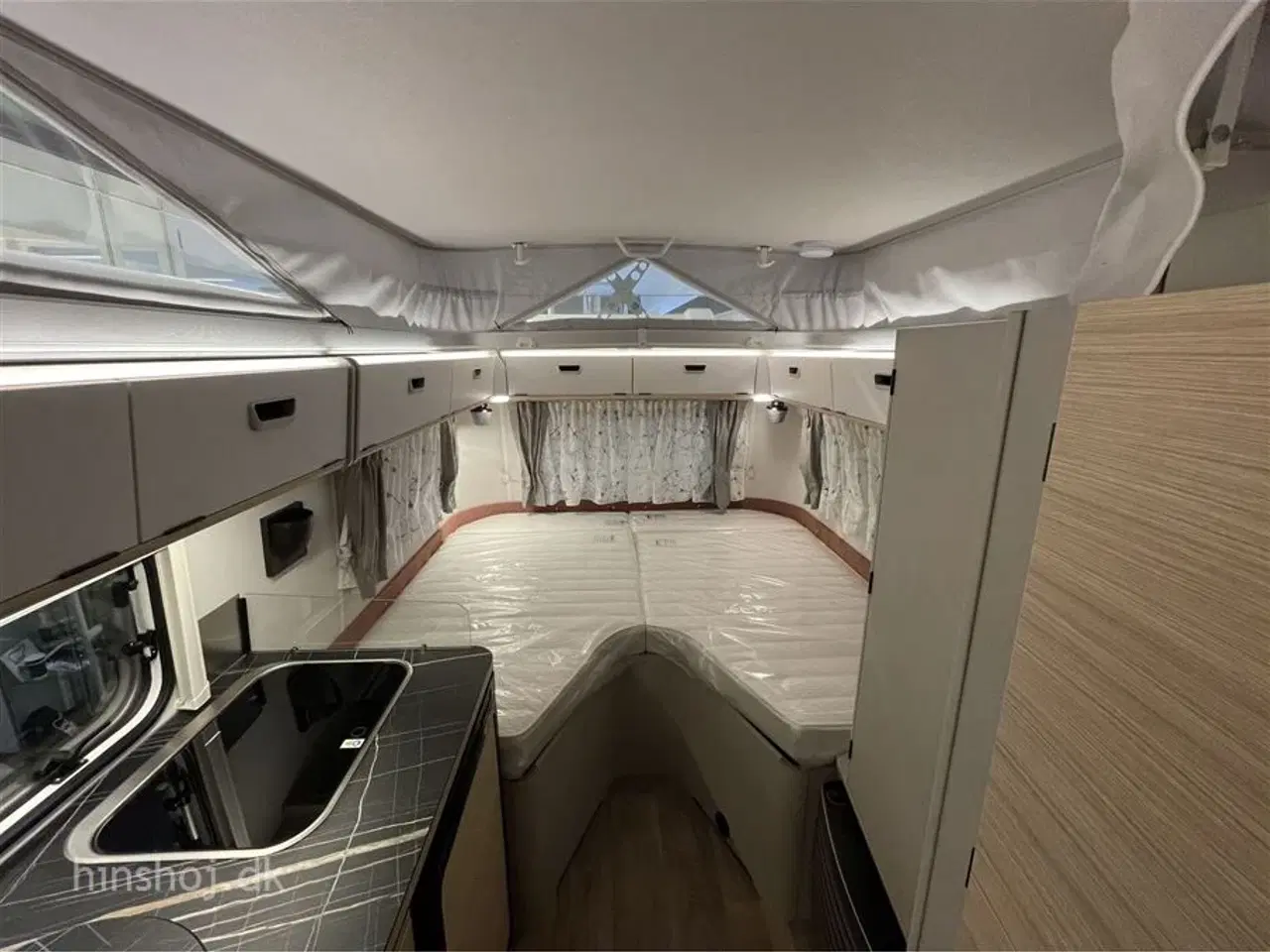 Billede 5 - 2024 - Eriba Touring 542 Tango Red   Eriba Touring 542 Tango Red 2024 fra Hinshøj Caravan