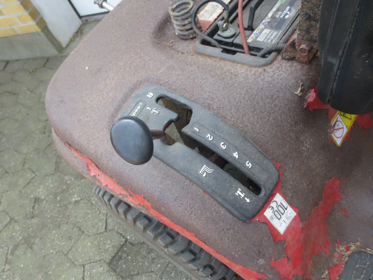 Billede 11 - 1 stk Havetraktor Jonsered Model LT 2112