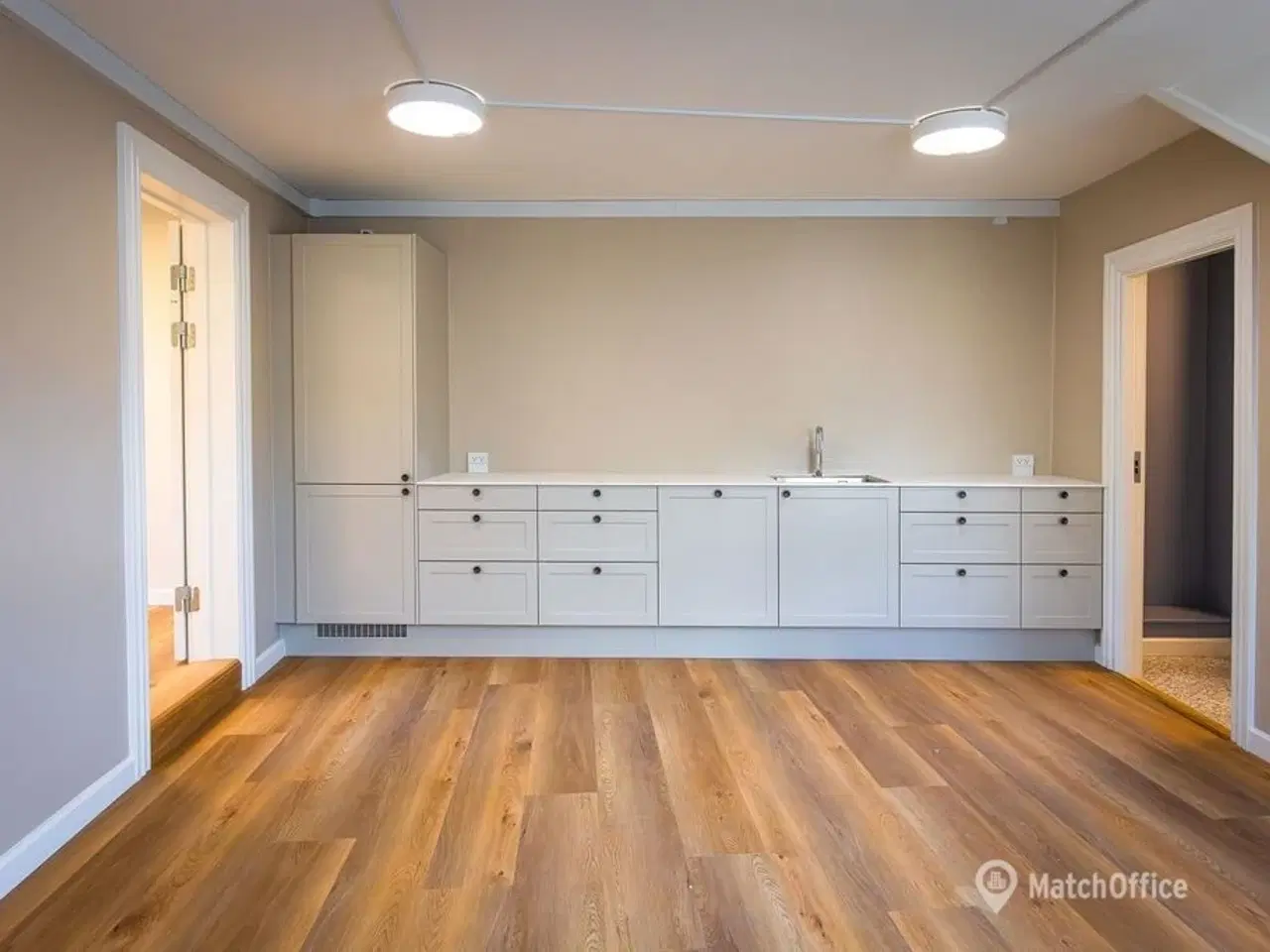 Billede 4 - INGEN BINDING - Nyistandsat og indbydende kontor på 473 m² med privat tagterrasse