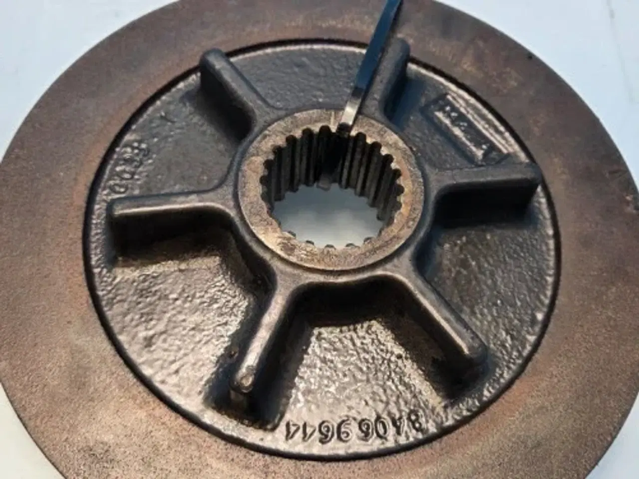 Billede 5 - New Holland CR9.90 Håndbremseskive 84071123