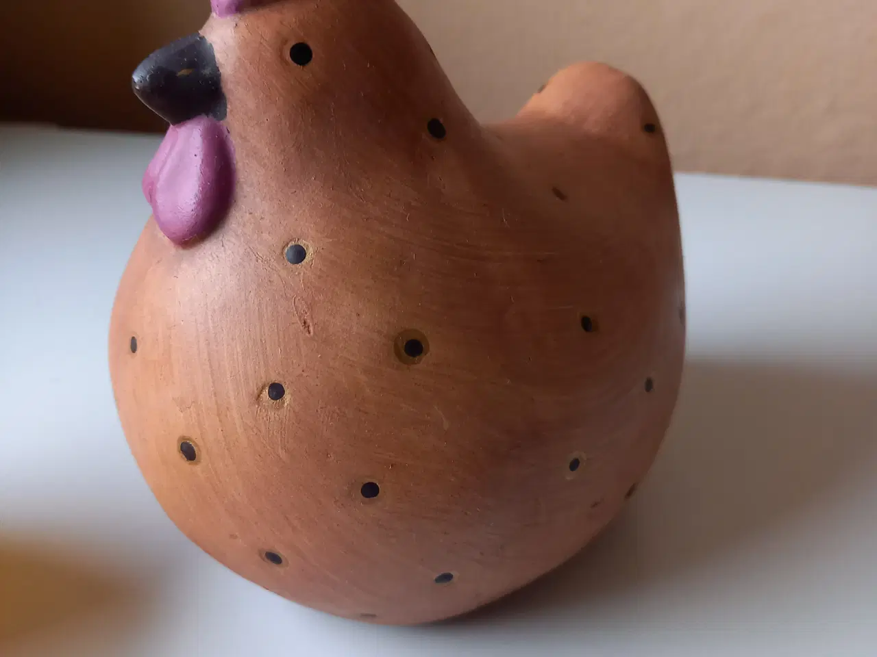 Billede 1 - Påskehøne i keramik