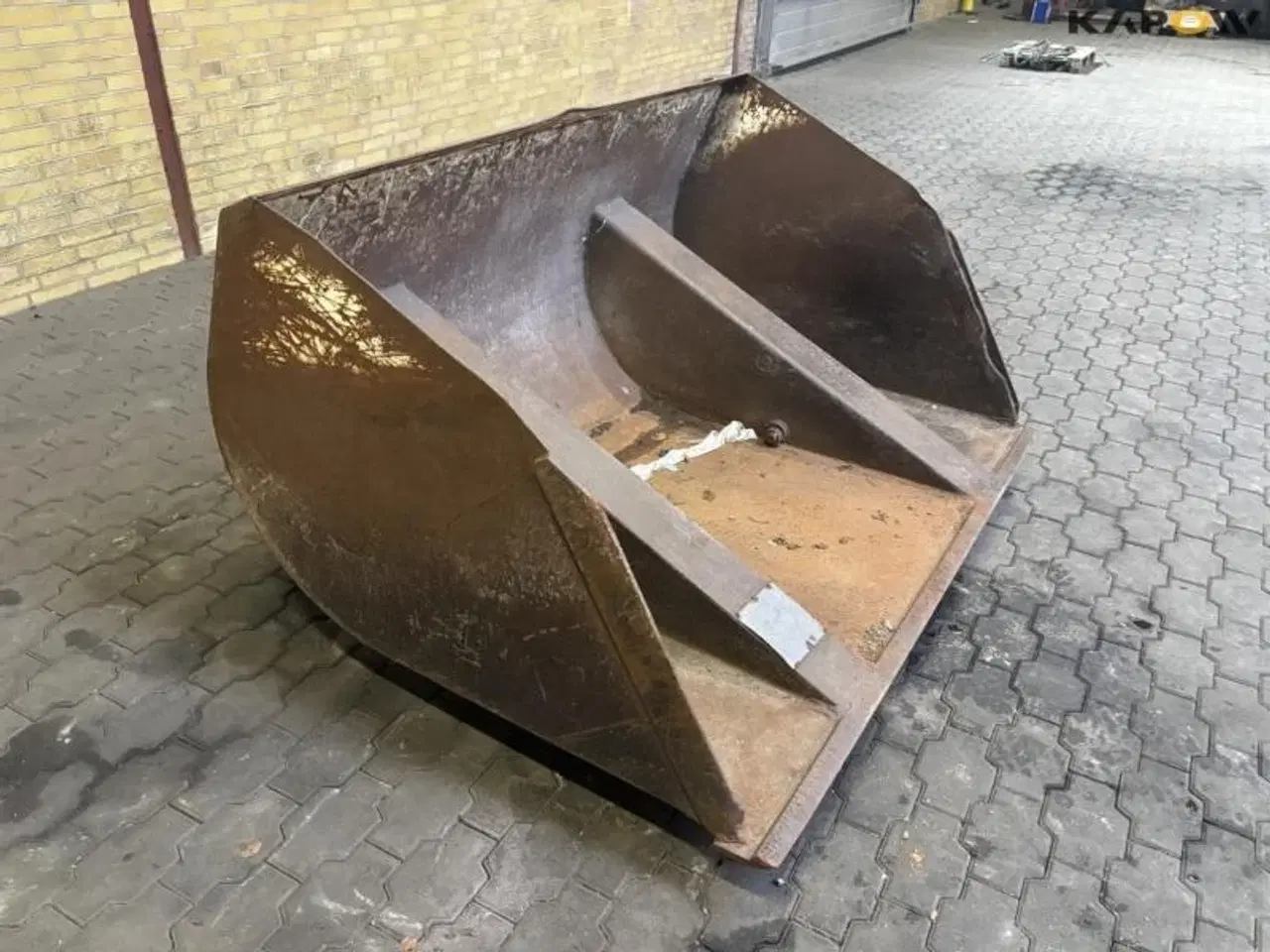 Billede 3 - - - - Skovl med tip