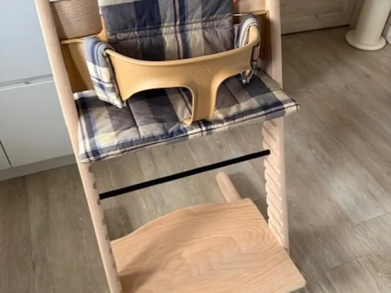 Billede 1 - Trip Trap Højstol NY MODEL i Massiv Bøg Lys Natur.