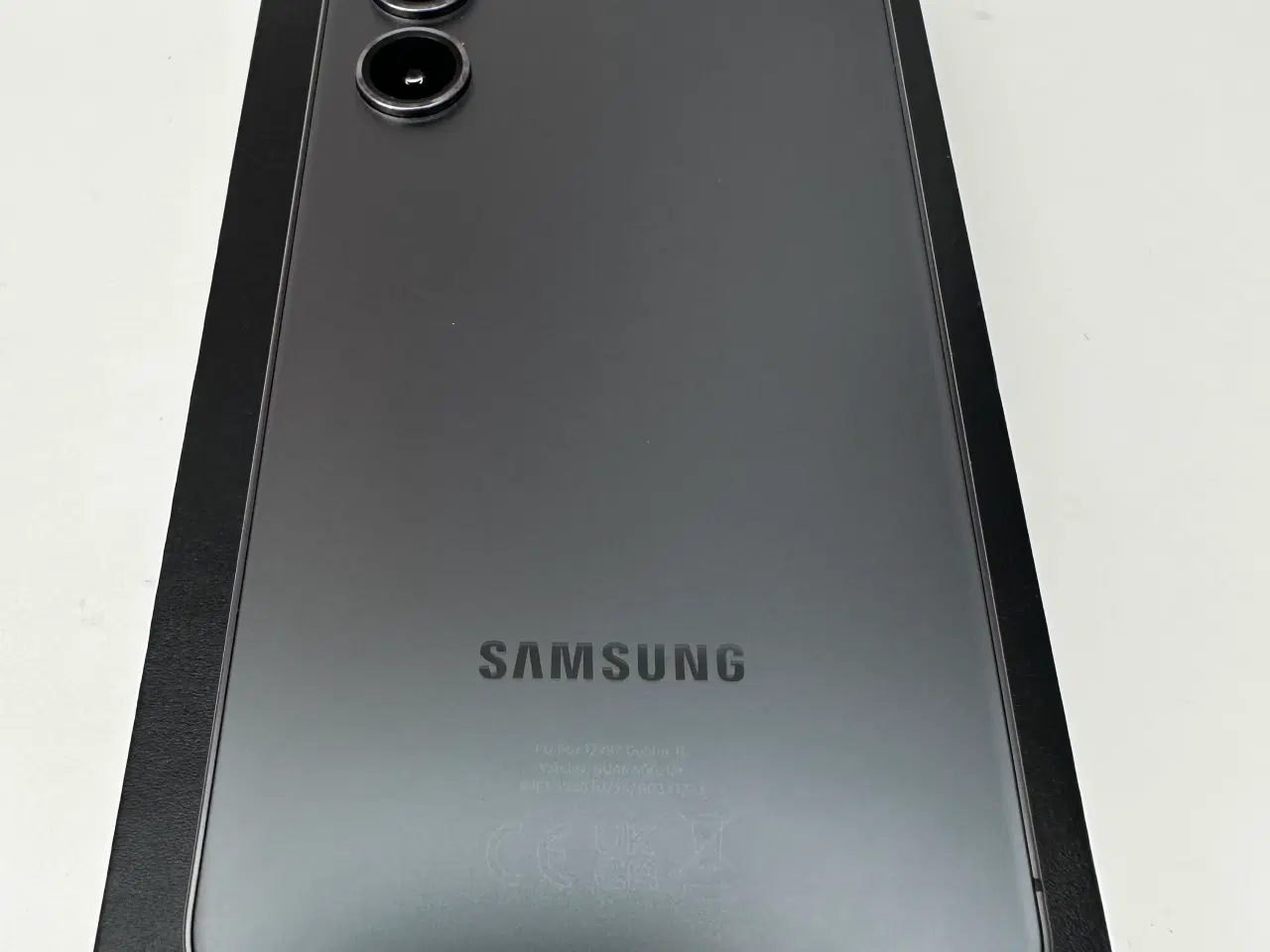 Billede 2 - Samsung Galaxy S24 128GB Onyx black(NY, garanti)