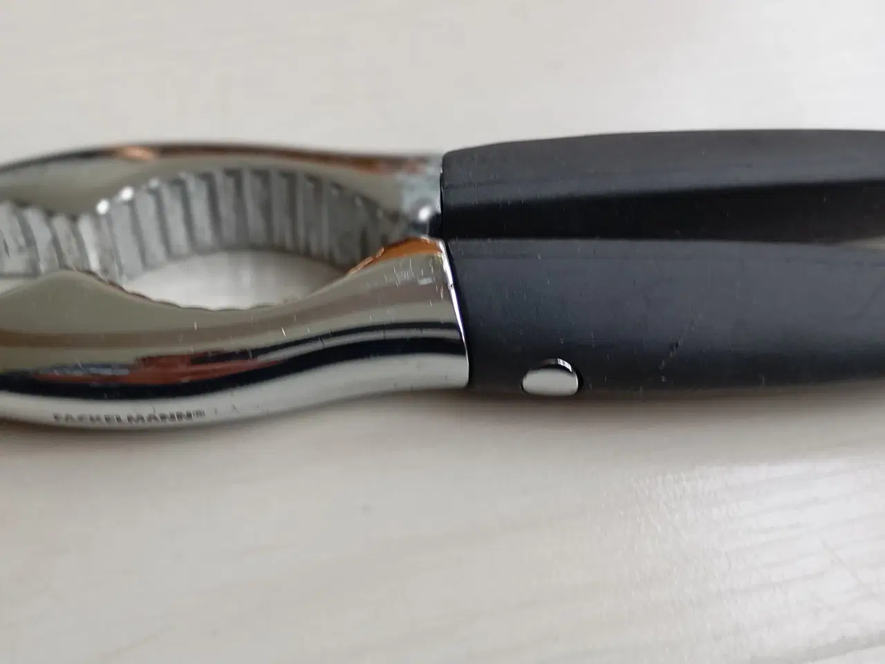 Billede 2 - Nøddeknækker. Soft grip