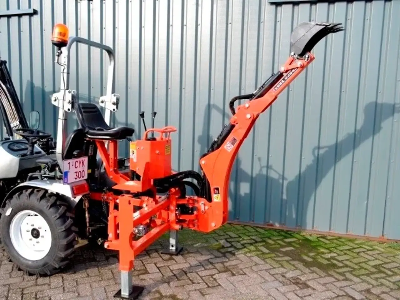 Billede 2 - - - - gravearm