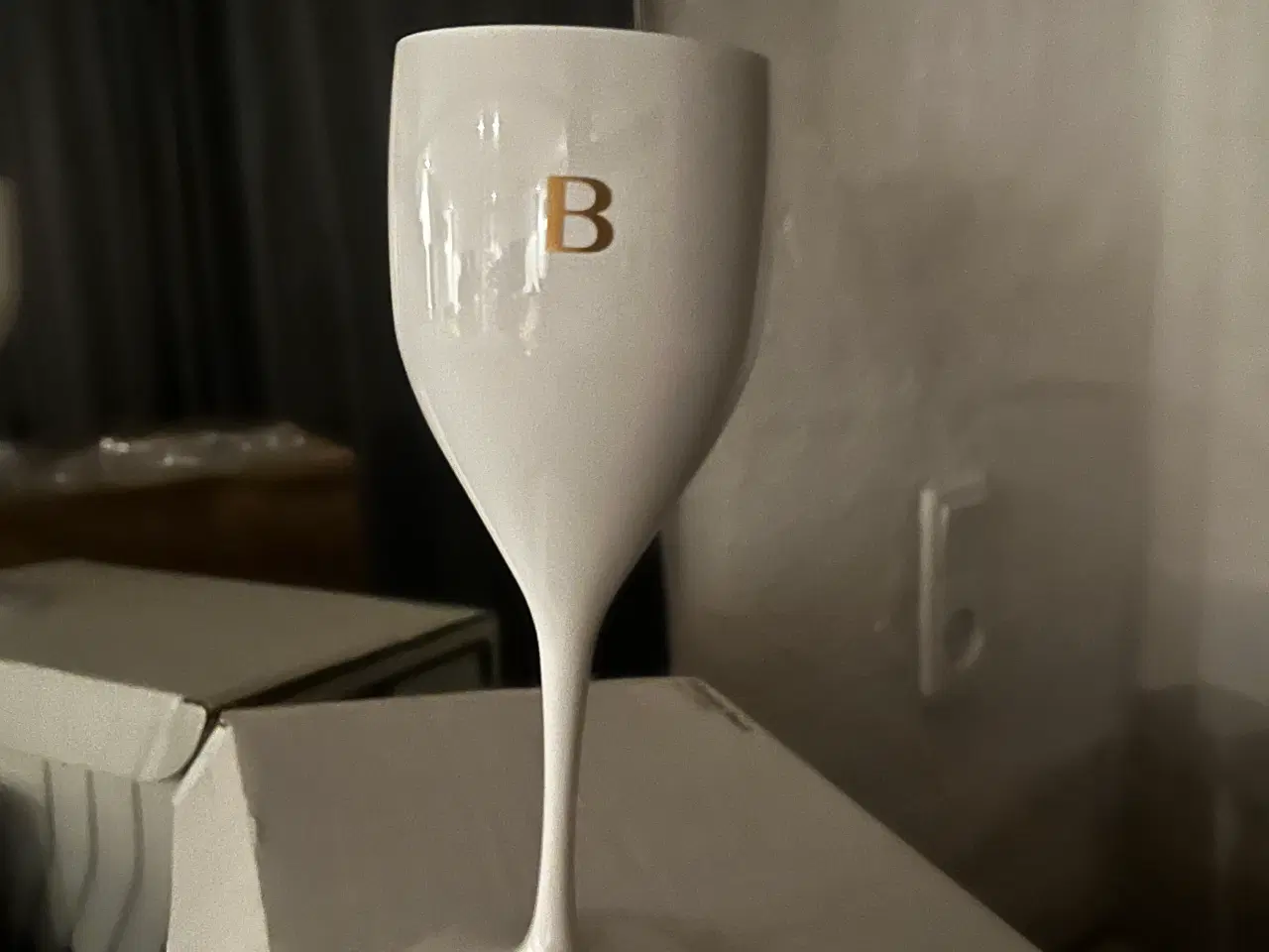 Billede 13 - Fest ting og glas og bowler osv byd