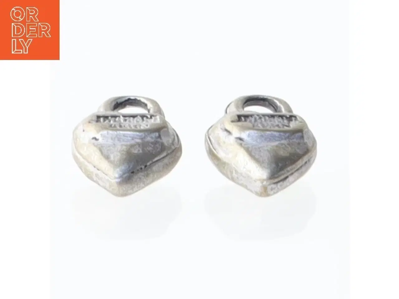 Billede 3 - Hjerteformede vedhæng fra DYRBERG KERN (str. 1,5 cm)