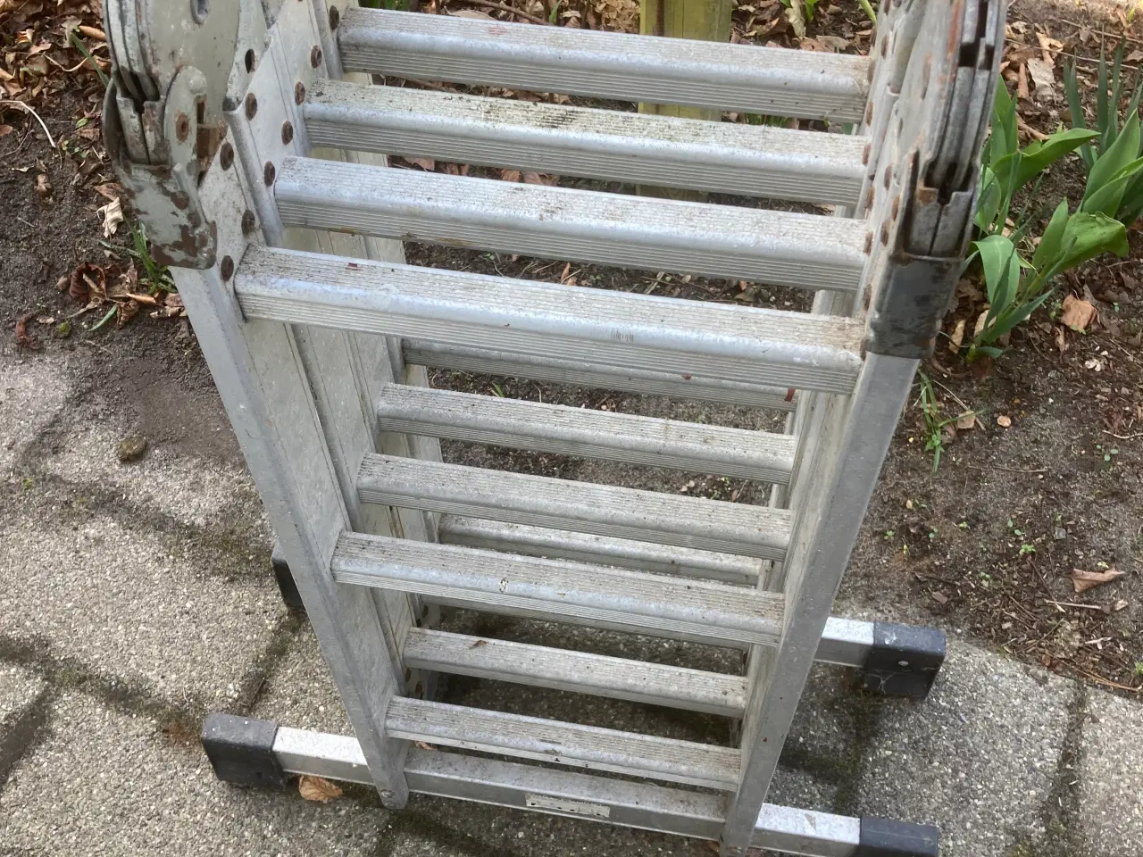 Billede 2 - Multifunktions stige fungerebfint