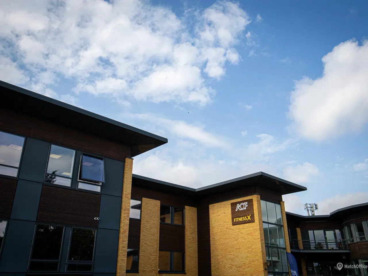 Billede 11 - Veleksponeret og markant kontorlejemål med højt til loftet ved ydre Ringvej