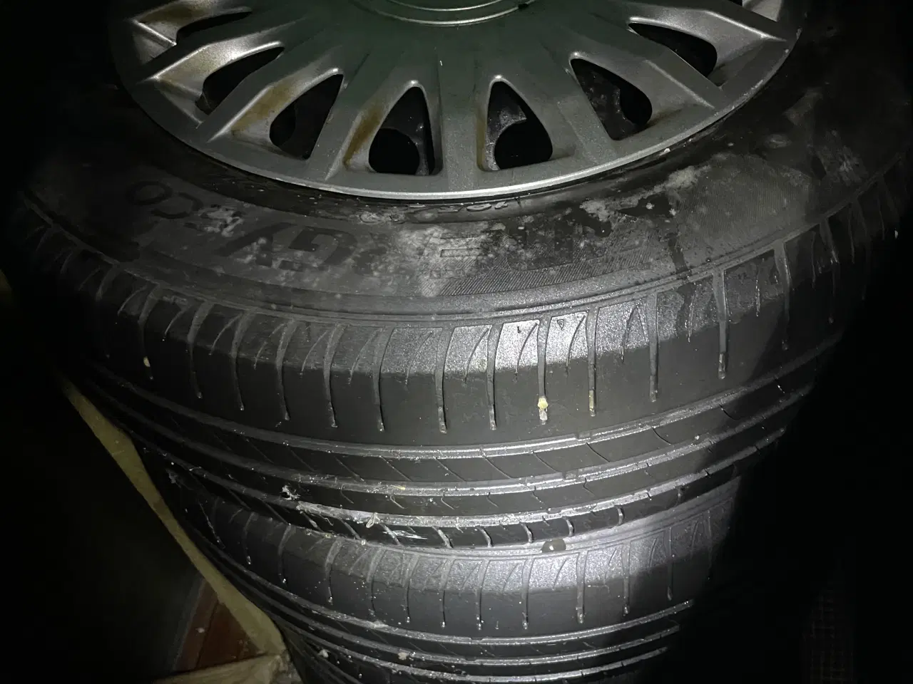 Billede 1 - 4 Stålfælge 15” med fine navkapsler