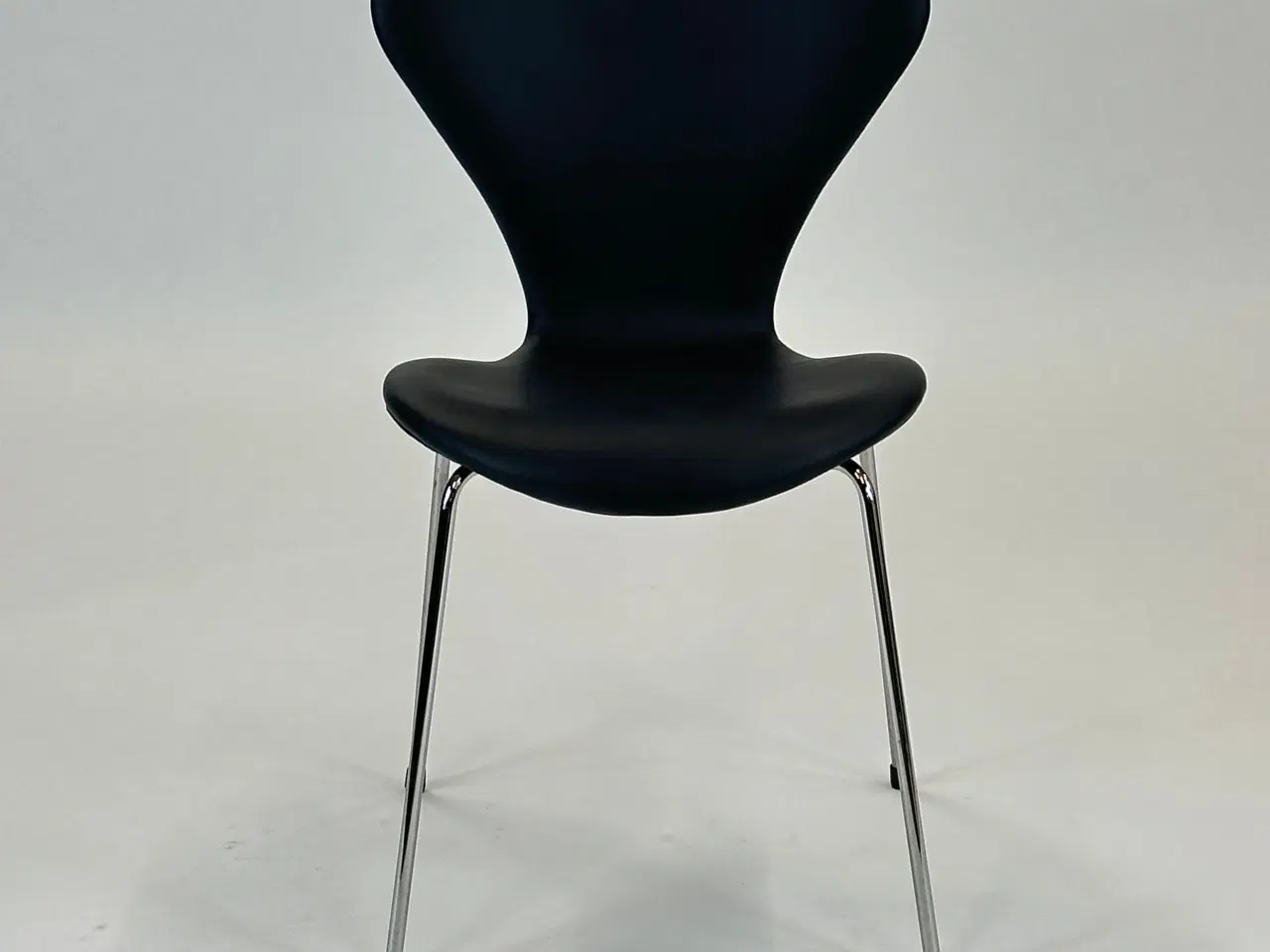 Billede 3 - Fritz Hansen | Series 7 Stol (Sort)