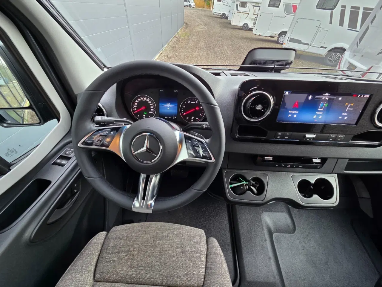 Billede 5 - Hymer Grand Canyon S 600 2,0 CDi 170 aut.