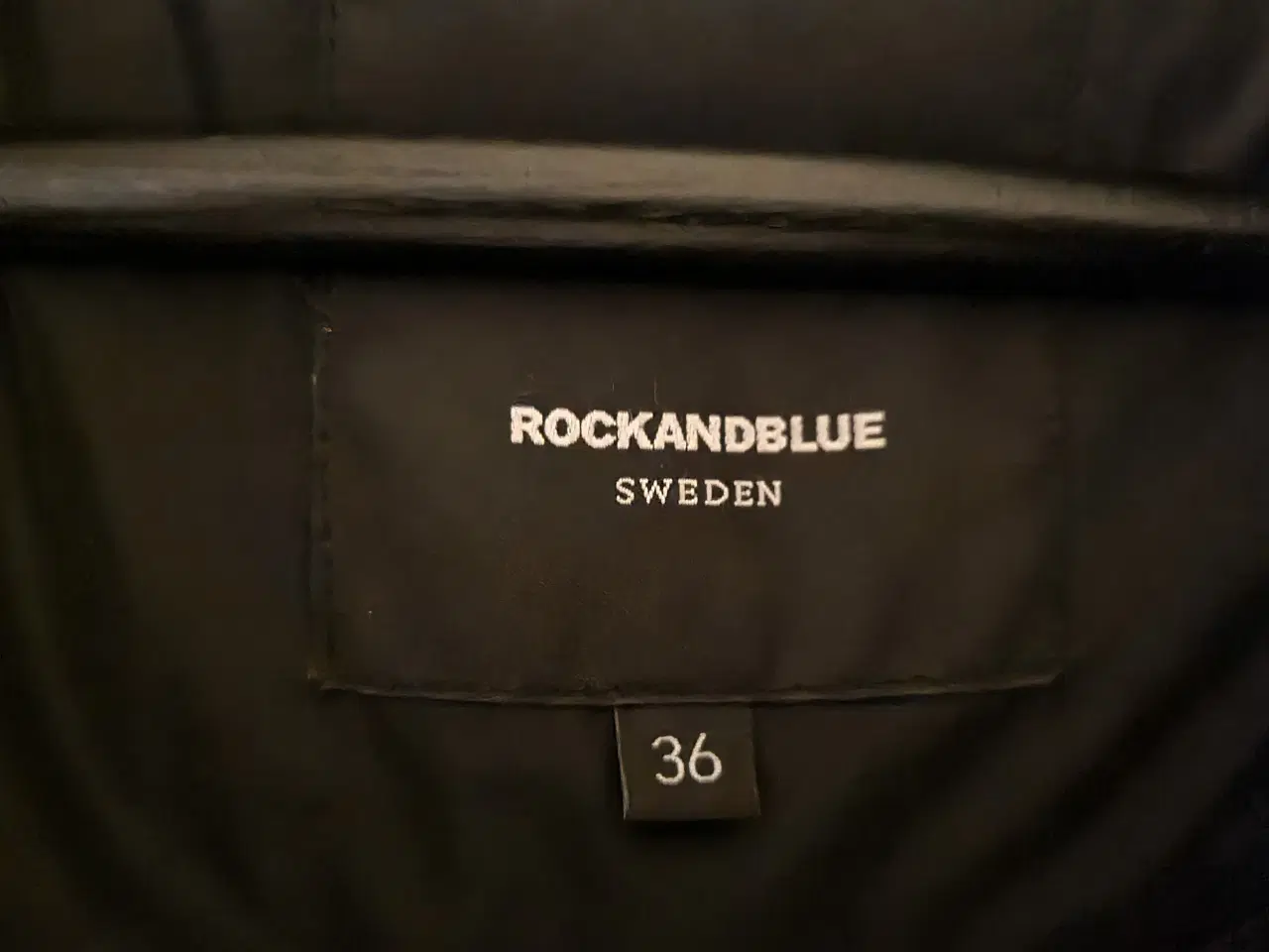 Billede 3 - Rockandblue dun jakke str 36 sælges