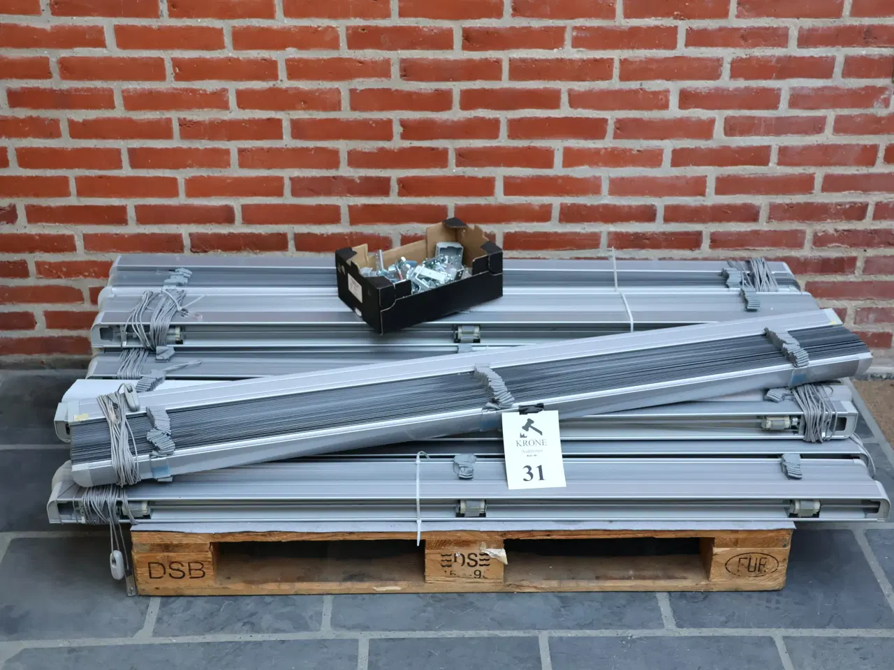 Billede 1 - 12 Stk Store aluminiums persienner