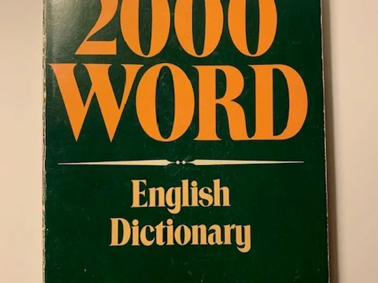 Billede 1 - Ordbog - Lademann's 2000 word English Dictionary