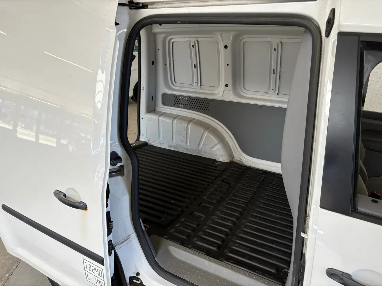 Billede 5 - VW Caddy 1,9 TDI 104HK Van Aut.