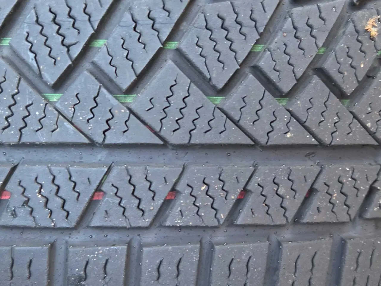 Billede 6 - 4 stk. Vinterhjul 17" på Alufælg