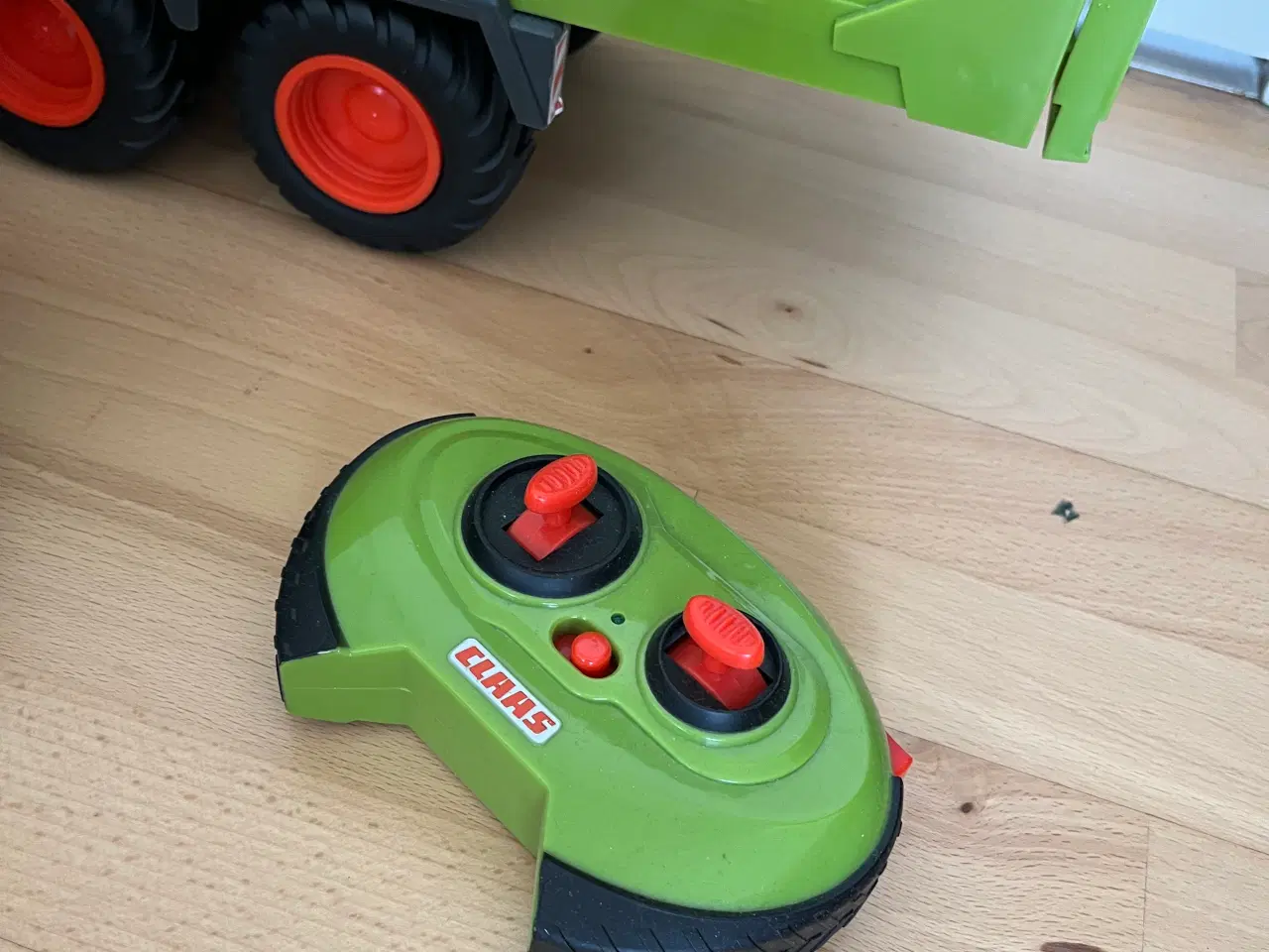 Billede 3 - Fjernstyret traktor