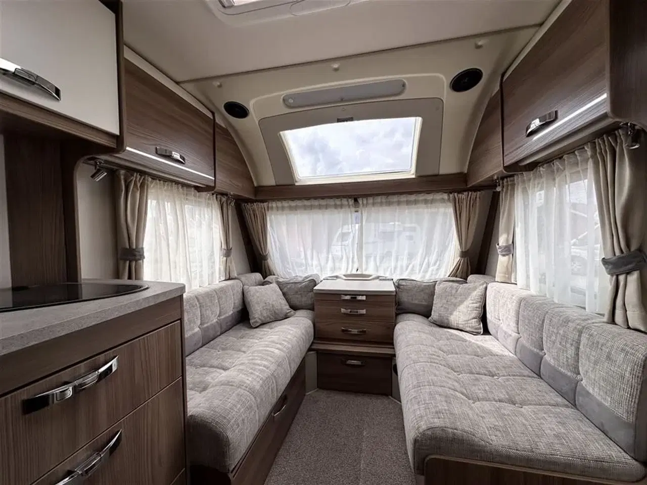 Billede 9 - 2015 - Sprite Alpine Sport 470 CF   Fin campingvogn med fransk seng