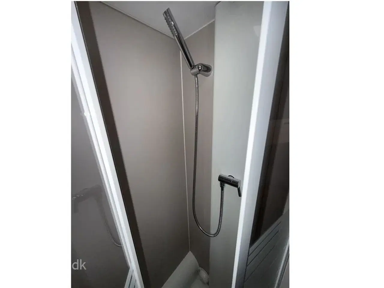 Billede 13 - 2021 - Adria Adora 673 PK Twin   Lækker famillie vogn med  køje med dobbeltseng fra Hinshøj Caravan