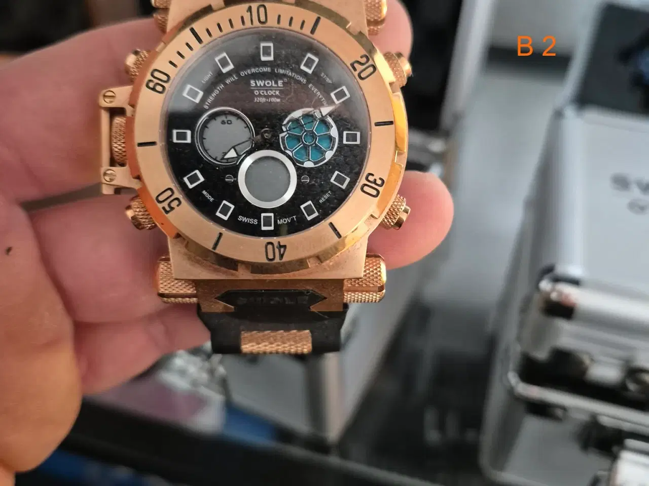 Billede 2 - SWOLE UR HELT NYT