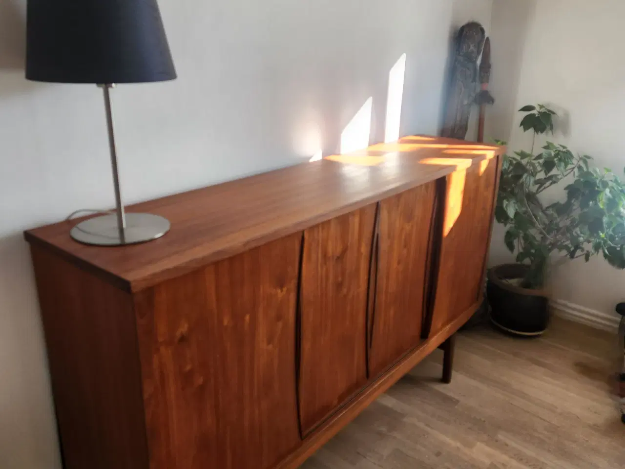 Billede 10 - Reol-, bar- og vitrineskab i teak – klassisk dansk