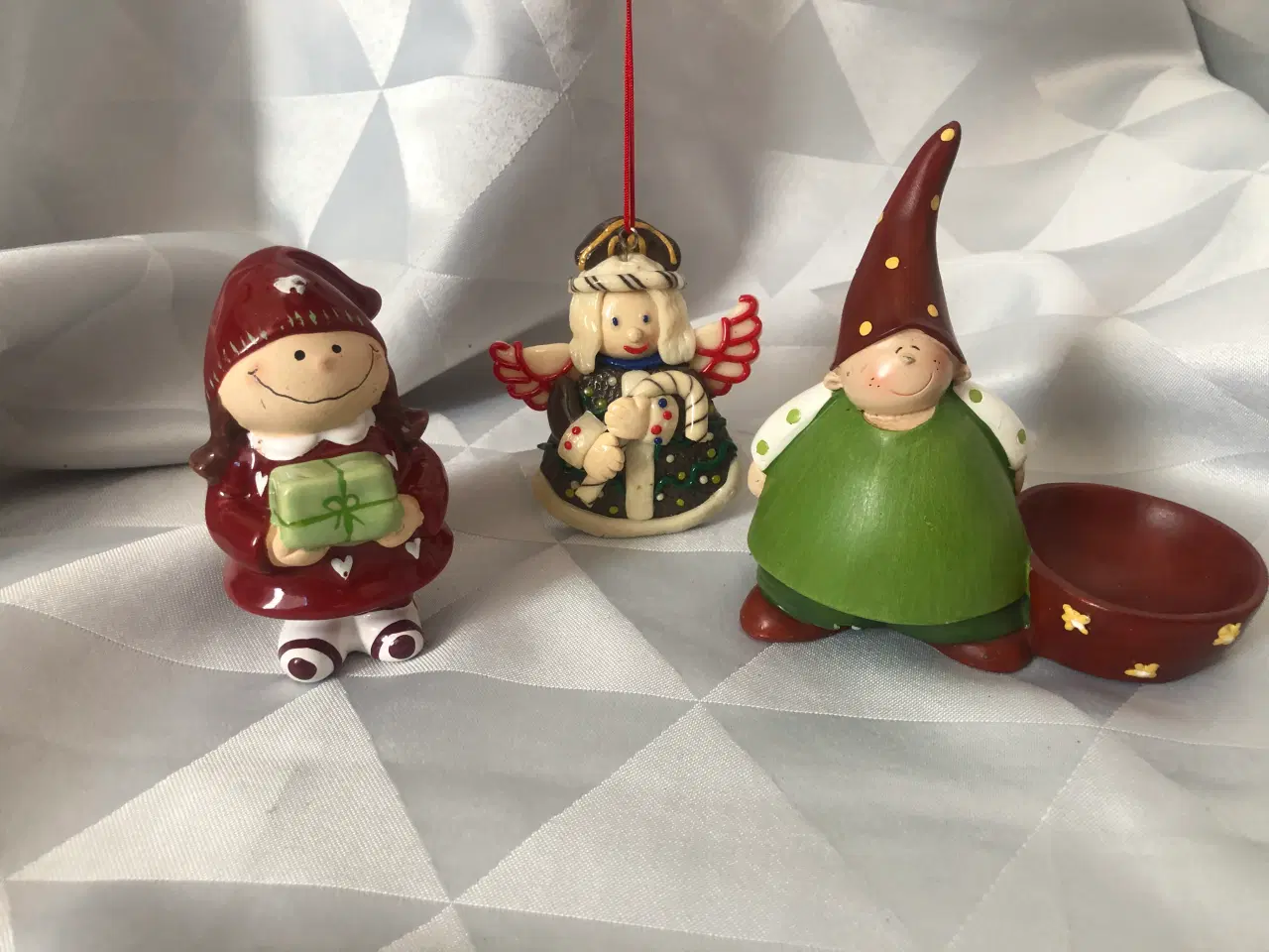 Billede 2 - 3 forskellige julefigurer