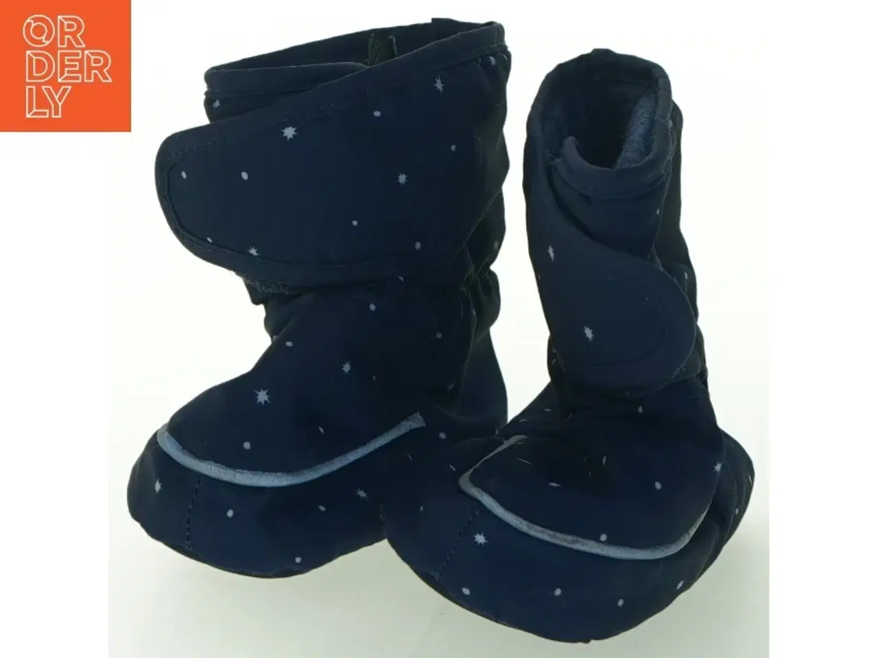 Billede 1 - Børnevinter futter med stjernemønster fra Thinsulate (str. 16-18)