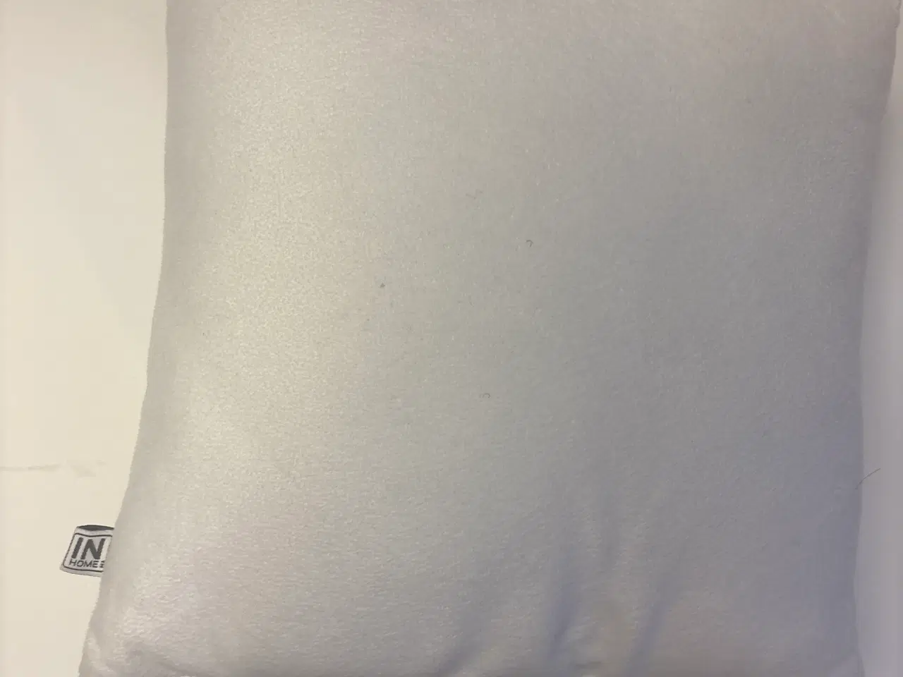 Billede 2 - Pude m. To kaniner