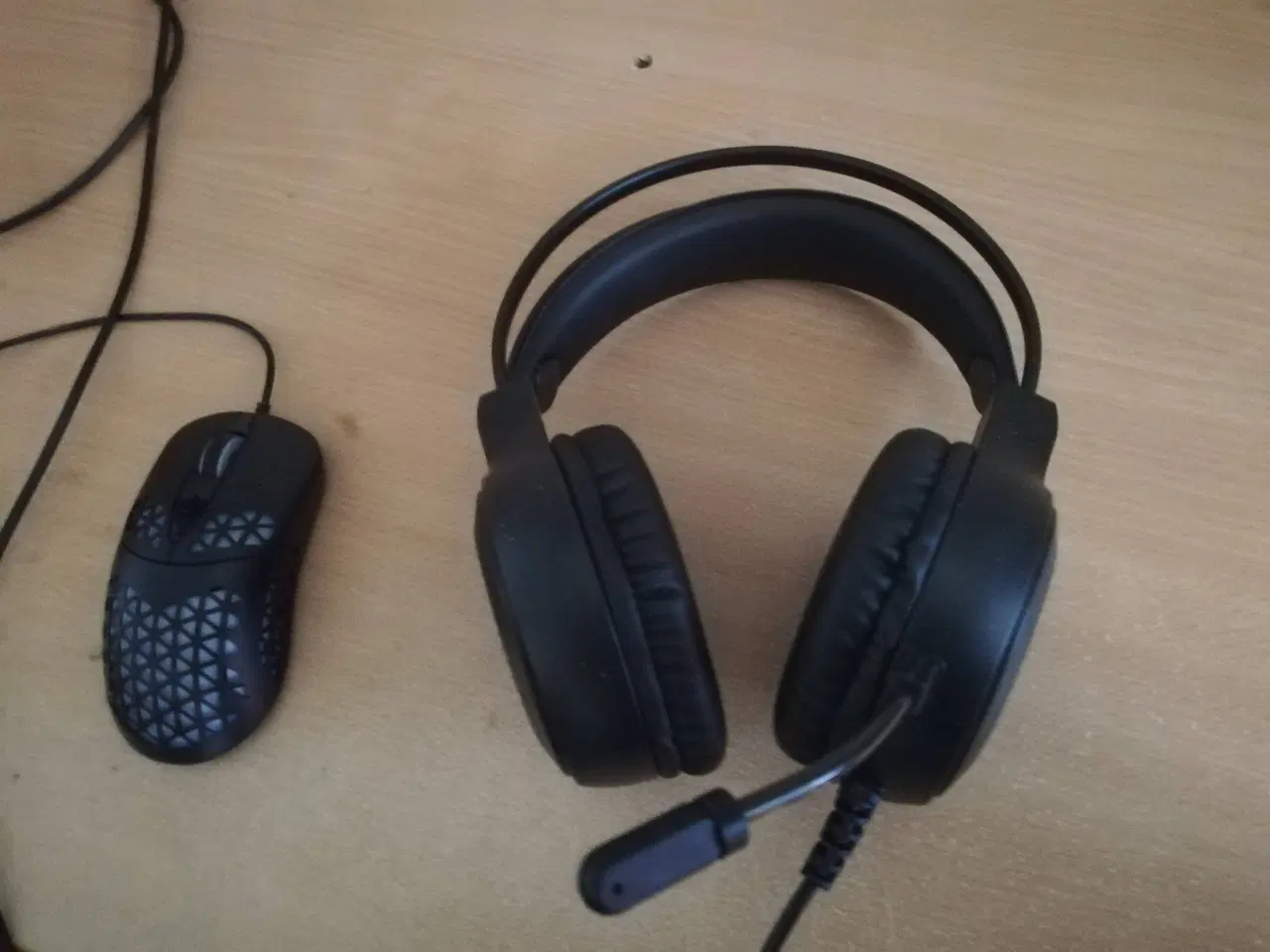 Billede 2 - Gaming Mus og headset med LED lys