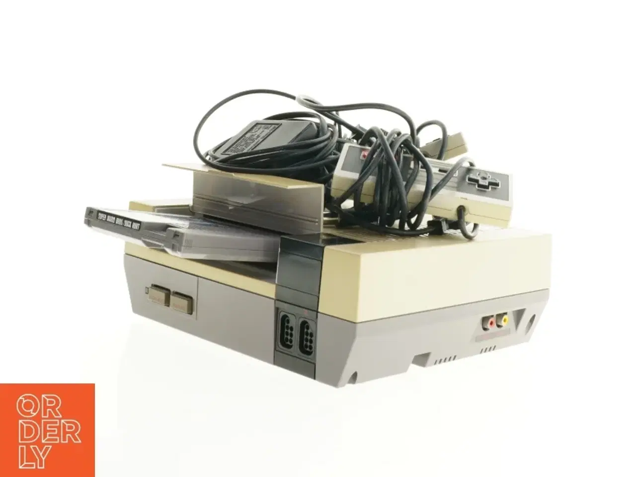 Billede 4 - Nintendo Entertainment System med tilbehør fra Nintendo (str. 26 x 20 x 9 cm)