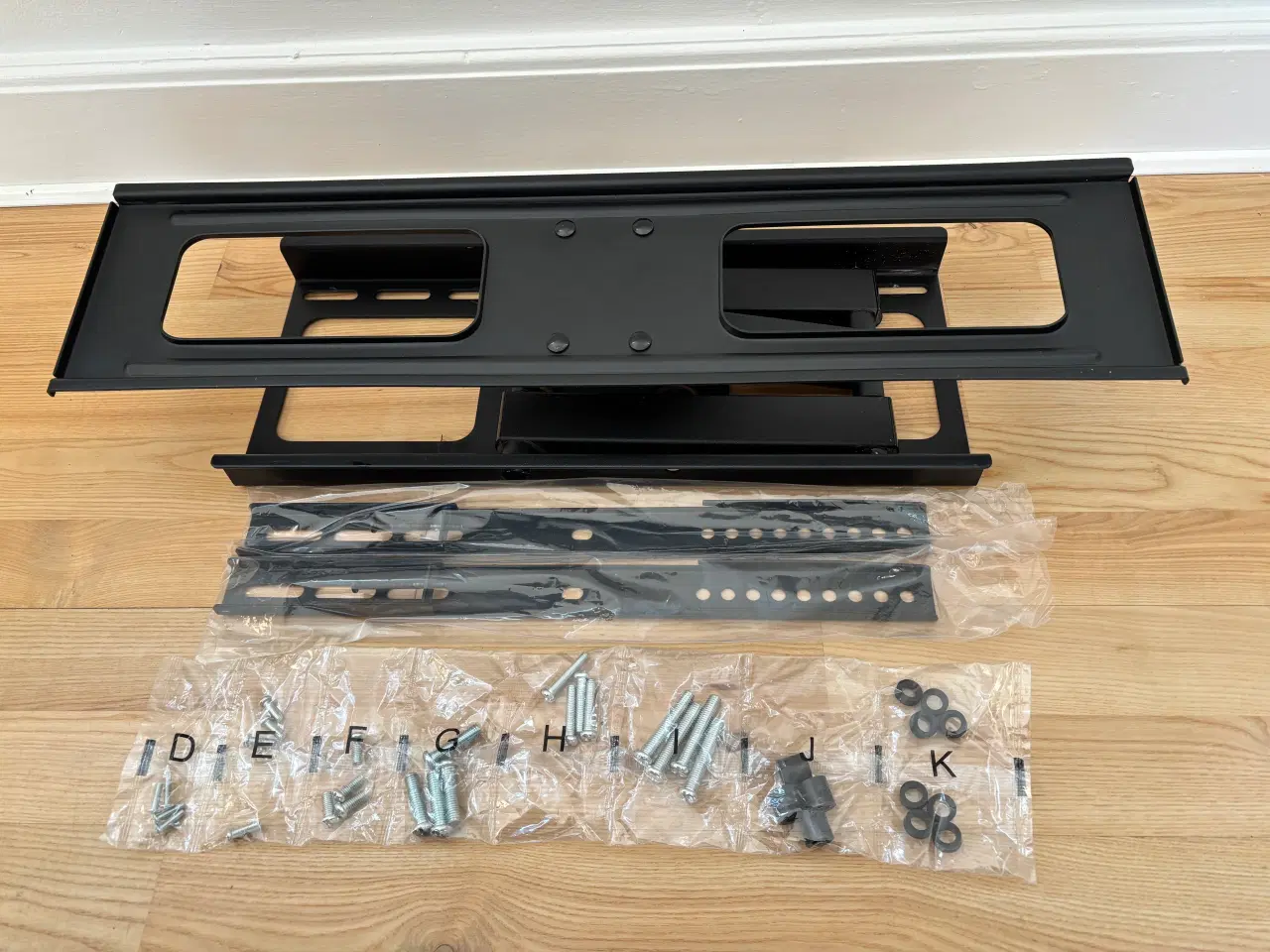 Billede 1 - TV ophæng med udtræk