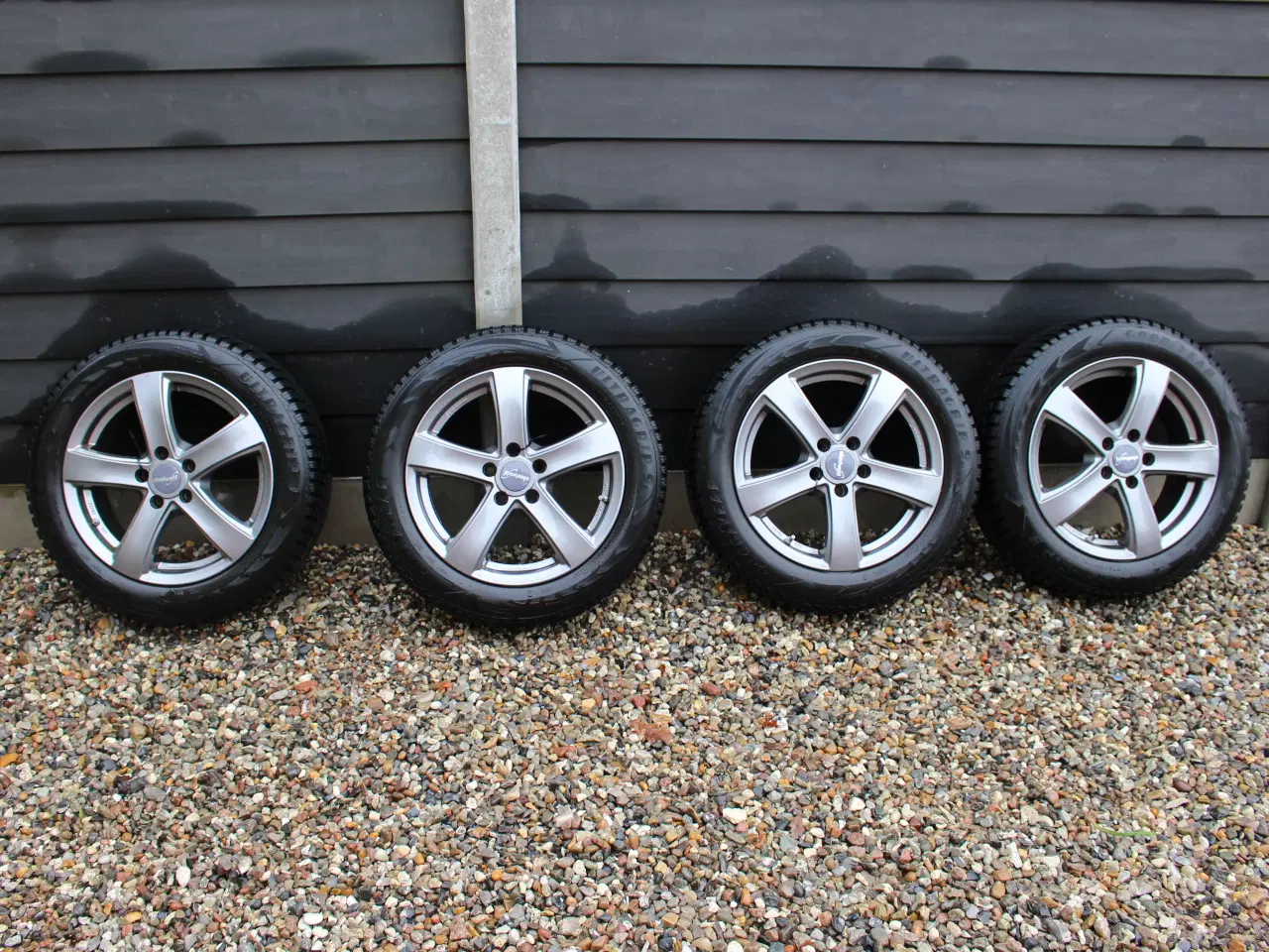 Billede 1 - Goodyear Ulta Grip 9 Vinterdæk
