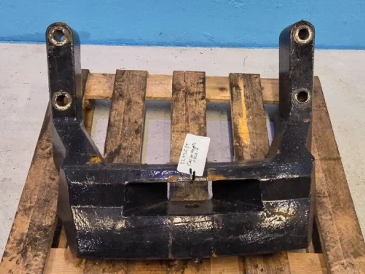 Billede 2 - New Holland T6.150 Vægtholder 82036159